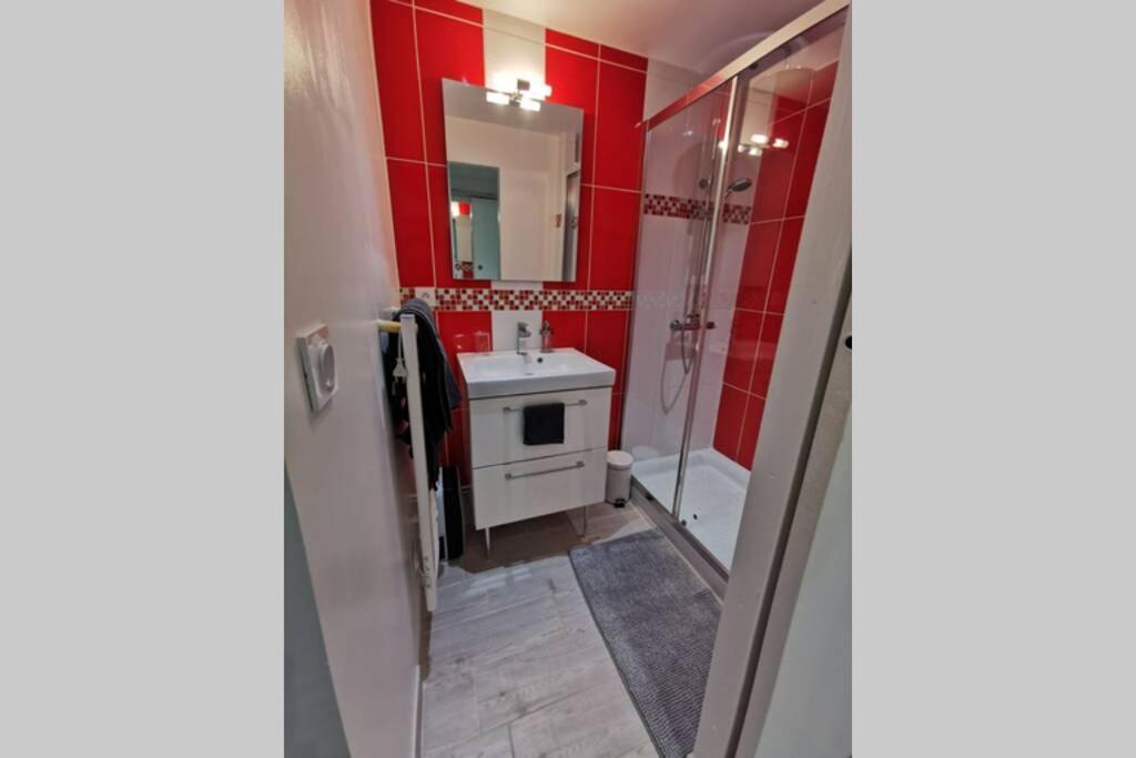 Appartement F2 Cosy Proche De L'Hyper Centre Кан Экстерьер фото